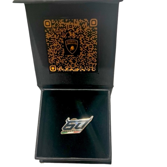 Lamborghini 60th Anniversary Pin New in Box - Picture 3 of 6